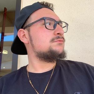 Meet your Posher, Andres